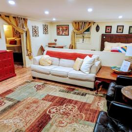 Charming Private 1BR Apartment with Easy NYC Access, hotel v destinácii Maplewood