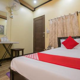 Rjat Guesthouse, hotel Biñan városában