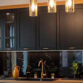 Standing de 88 m2, grand jardin, wifi, clim, Netflix, La Suzanna, hotel in Hyères
