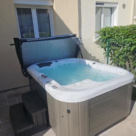 Les Sorbiers & spa, hotel in Saint-Avertin