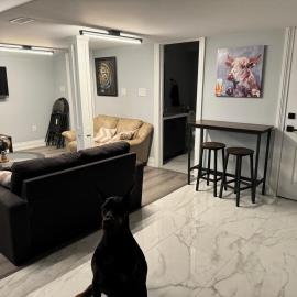 Oshawa Connect - Prime Location, Modern Space, hotel en Oshawa