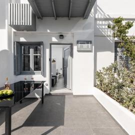 FTH Naxos - Indulgent Island Living
