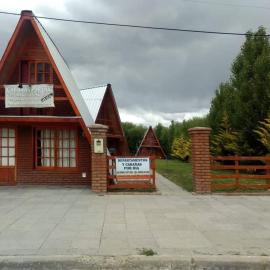 cabañas rio santa cruz, hotel in Comandante Luis Piedra Buena