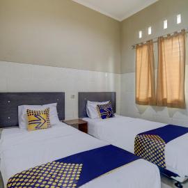 OYO Life 90159 Puri Asoka Guest House, hotel di Tuntang