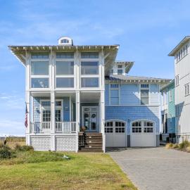 The Blue Pearl - Luxurious beachfront living with community pool!, hotel a Cape Charles
