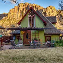 Under the Eaves Inn at Zion National Park, hotel in Springdale
