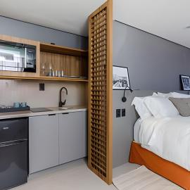 Casa Cielo Vale dos Vinhedos apto com Jacuzzi、ガリバウジのホテル