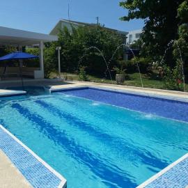 HERMOSA VILLA FAMILIAR CONDOMINIO CAMPESTRE EL PEÑON Piscina Privada Campo de Golf