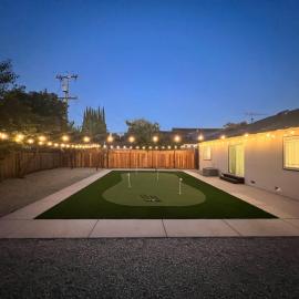 Modern Cozy House with Mini Golf near Santa Clara