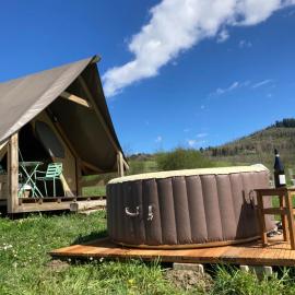 Agriturismo Glamping Pettirosso, hotel in Fratta Terme
