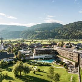 Falkensteiner Hotel & Spa Carinzia l 4 Star Superior, hotel u Tröpolachu