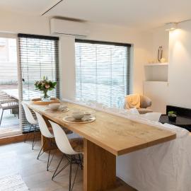 Malou's Cosy Getaway - beautiful 30m terrace - central location - 5' min walk to beach - free parking