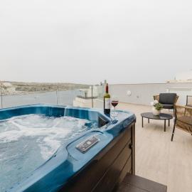 Seabreeze Apartments Penthouse by Homely Malta!