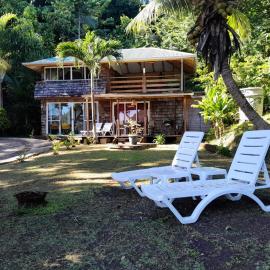 HUAHINE Manta Lodge avec 4x4 optionnel – hotel w mieście Haapu