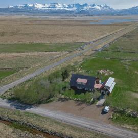 Milli Vina Guesthouse, hotel u gradu Borgarns