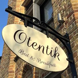 Bed and Breakfast Otentik, hotell sihtkohas Zuienkerke