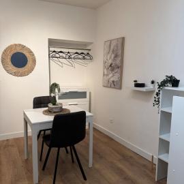 Appartement centre ville, hotell i Lure