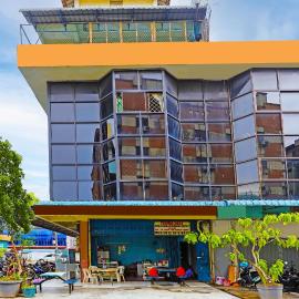 Hotel O Rafika Homestay SyariahNearTempat Makan Pagi Sore Nohil, hotel a Jodoh