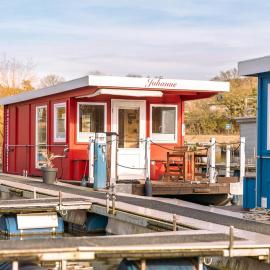 Hausboot im Yachthafen Merzig, khách sạn ở Merzig