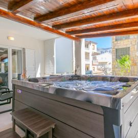 Apartment Dora, hotel i Duće