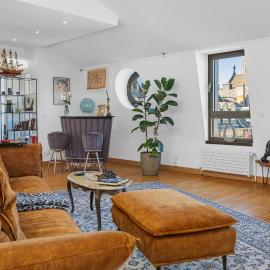 160m2 Penthouse in the City Centre with a balcony and the city view