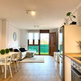 Casa con Jardín privado y vistas a 2min de la playa