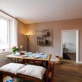 zentrale Ferienwohnung neu renoviert, hotel a Diessen am Ammersee