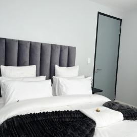 F&J City Accommodation cc at 77 Independence, hotel di Windhoek