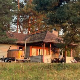Wietrznie Wichrowe Wzgórze, hotel a Wólka Ratowiecka