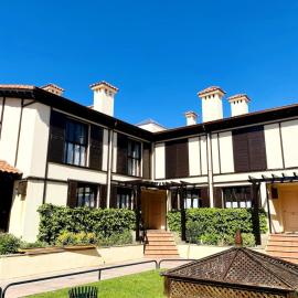 La Coteruca – hotel w mieście Comillas