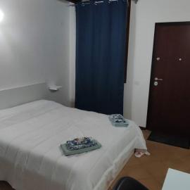 Casa Zoe Eternity, hotel in Piacenza