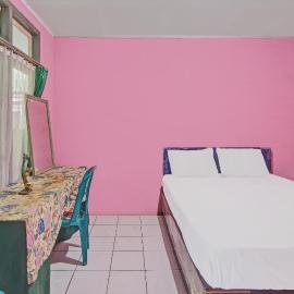 SPOT ON 92278 Hotel Vorel โรงแรมในTondano