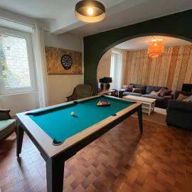 Spacious family home with river access