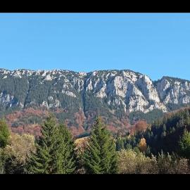 Casa Rania si Ayan Sătic Rucăr
