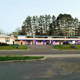 Love Hotels Timberline By OYO Lake Superior