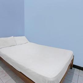 Hotel O Jati Homestay Near Taman Suranadi，龍目島的飯店