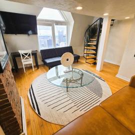 Skyline at Your Door - Studio with a View