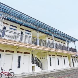 Hotel O Tanjung Indah Homestay Syariah、バニュワンギのホテル