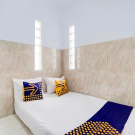 Hotel O Karman's Sari Homestay Syariah, хотел в Gresik