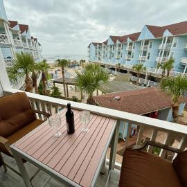 Seascape 2202 The Seashell Pearl Beachfront Condo Gulf View Pool Hottubs Netflix