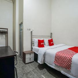 Hotel O Hidayah Homestay Syariah, hótel í Sidoarjo
