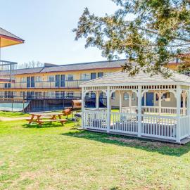Castle Inn & Suites By OYO Chickasha, hotel en Chickasha