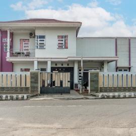 Hotel O Guest House Pahlawan Syariah, Hotel in Kotabumi