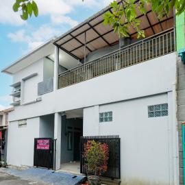 Viesnīca Hotel O Pdl Guest House Syariah pilsētā Cimahi