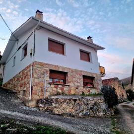 VV Casa Leonor, Hotel in Asiego
