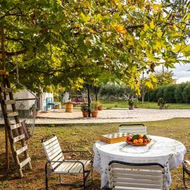 Petalidi Sunny Home Two - Cozy Garden Escape