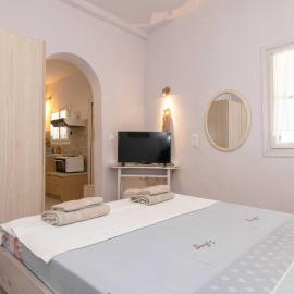 Λεβάντα, hotel Lichnaftia városában