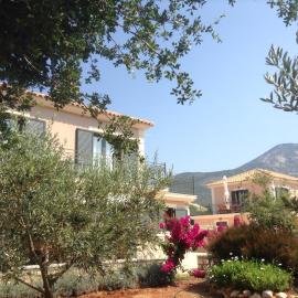 Korallis Villas, hotell i Karavadhos