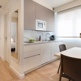 Sercotel Logroño Suites, hotell i Logroño