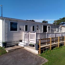 Shorefield Country Park 3 Bed Passes Included!, hotel in Downton